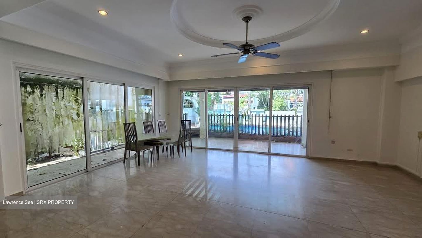 Cluny Road (D10), Detached #566674081